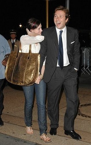 Anne Hathaway The Giant Purse