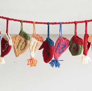 Nice and New: Hat and Mittens Advent Calendar