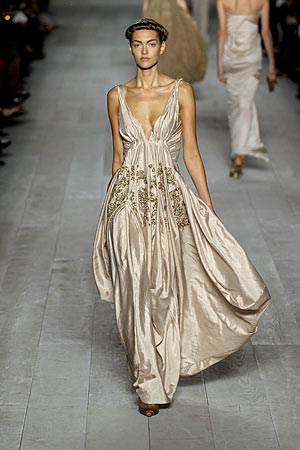Spring Peek: Romanza