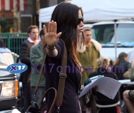 Courteney Cox: Talk to the Hand