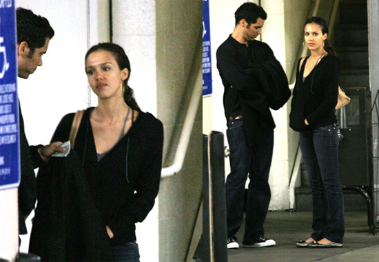 Is Jessica Alba Hiding Her Rock?
