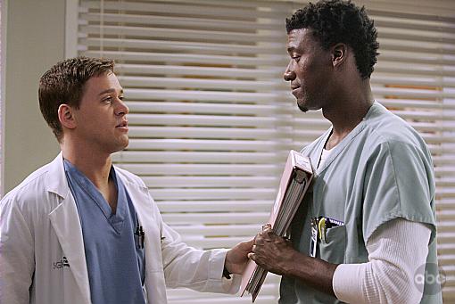 How "Grey's" Gets Its Guest Stars