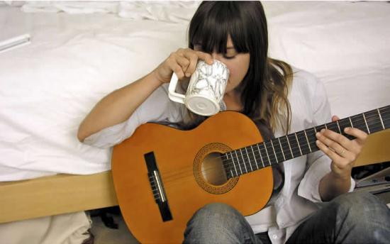 What's Buzzworthy? Girls With Guitars