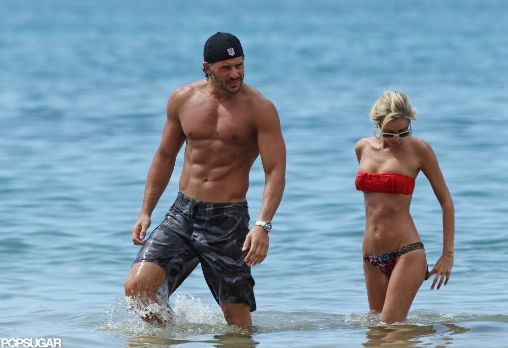 Joe-Manganiello-shirtless-bikini-clad-fr